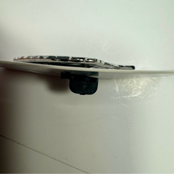 NWT. Disney Parks The Hollywood Tower Hotel Minnie Mouse Pin New With Card back. - Picture 5 of 9